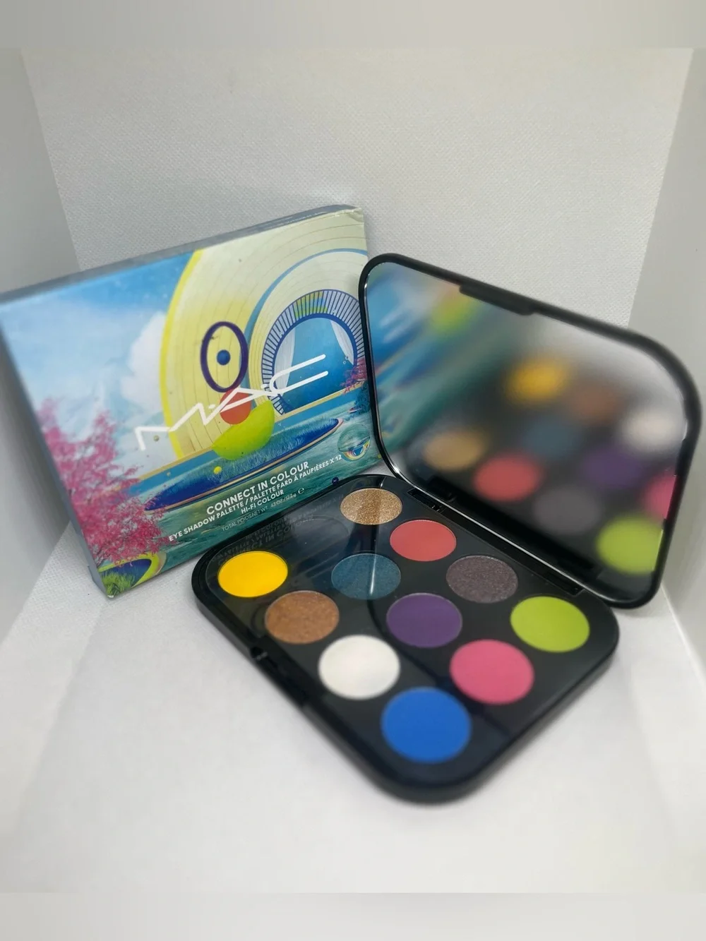 New MAC Connect In Color Eye Shadow Palette Hi-Fi Colour